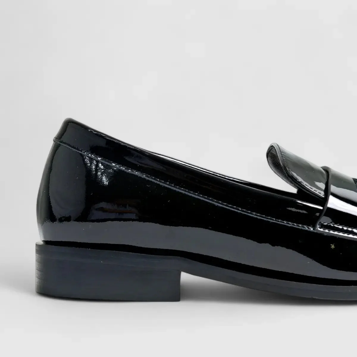 Bulbul Leather Loafers Black LAR6017 - Image 5