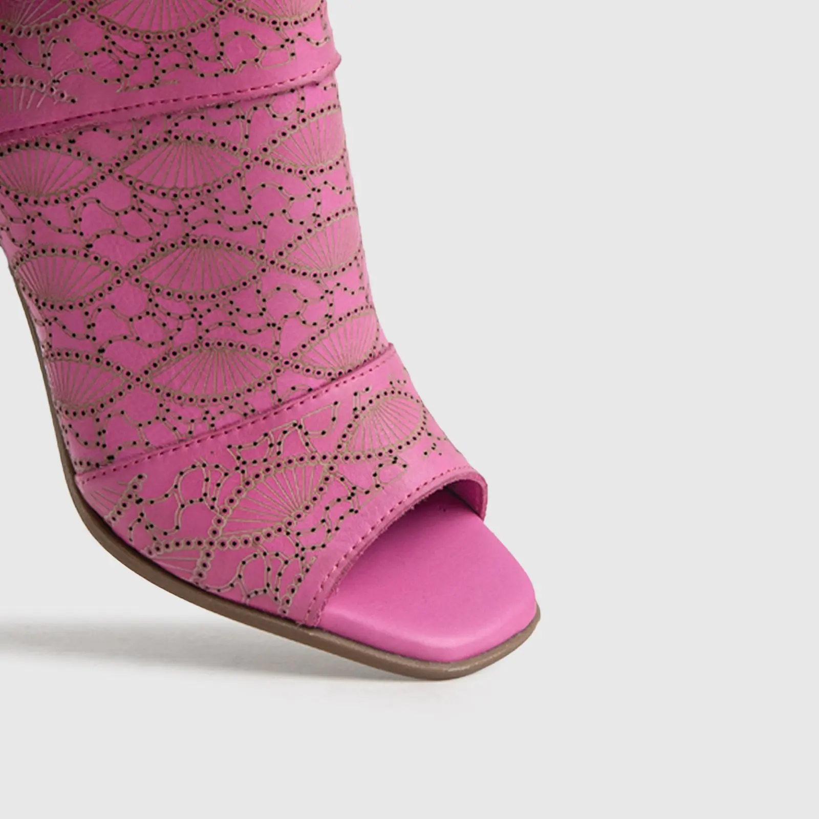 Comfort Block Heel Sandal Pink 8330 - Image 5