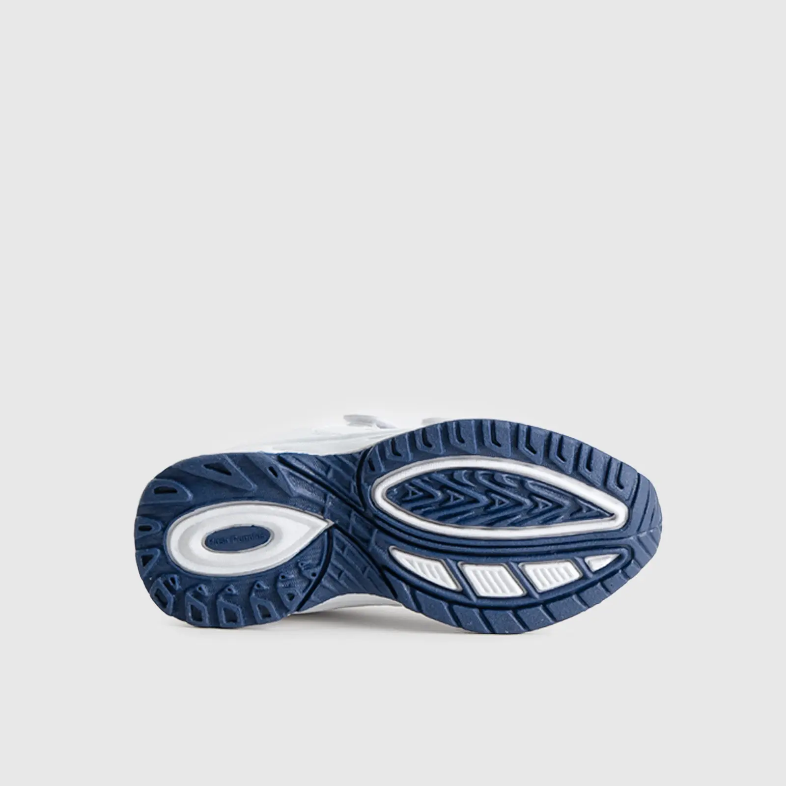 Deuce Kids (UK9 TO UK1) Velcro Trainer HK15 NEW - Image 6