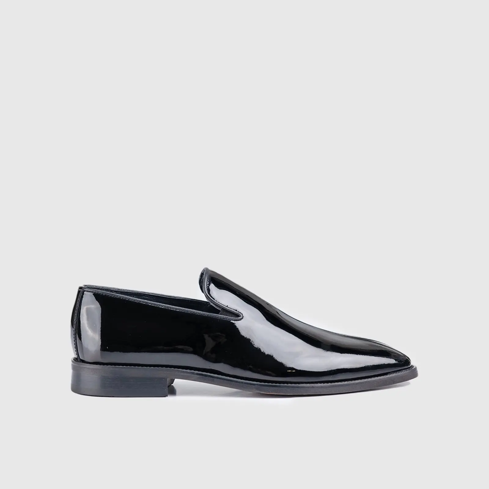 Dress Slip Ons 2-693 Black Patent BC59