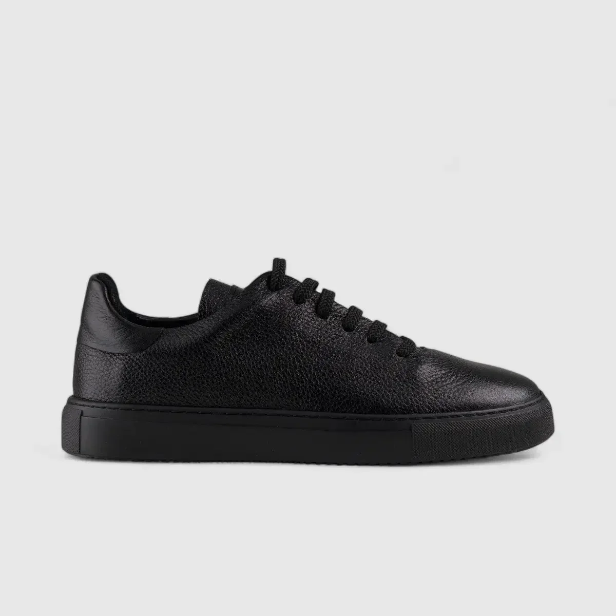 Formales Lace Up Leather Sneaker Black 4289