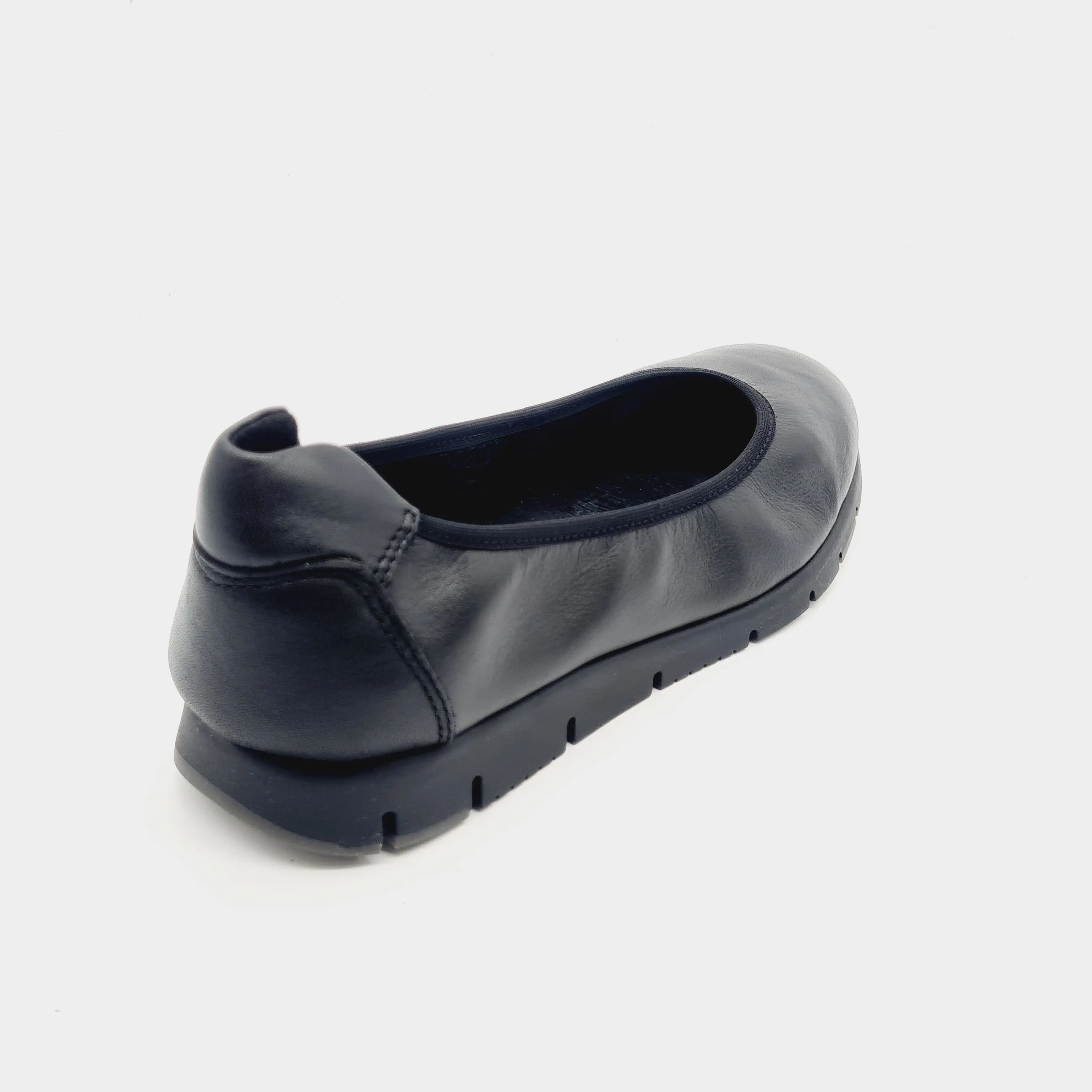 Natural Comfort Casual Slip-On Pumps - Image 3