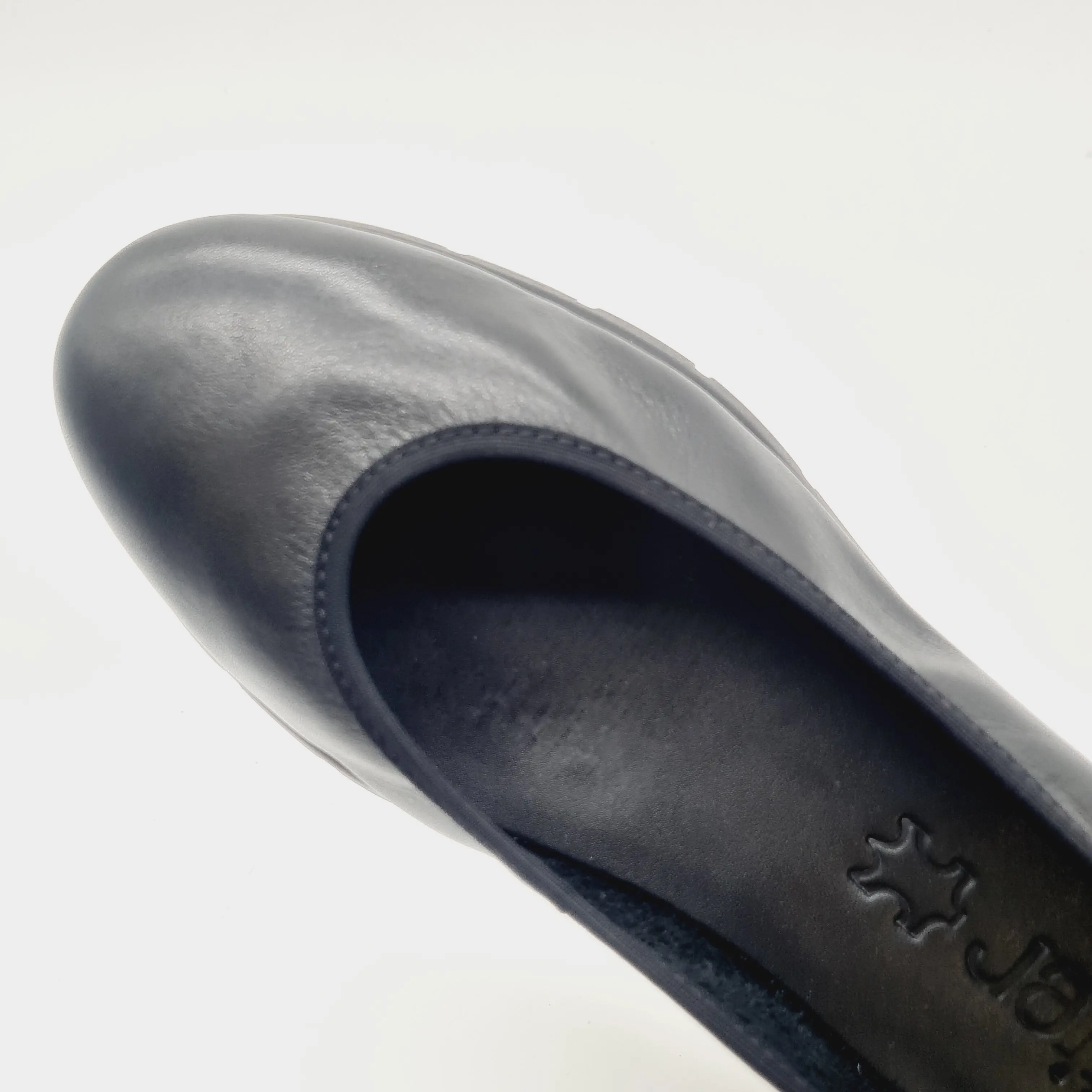 Natural Comfort Casual Slip-On Pumps - Image 5
