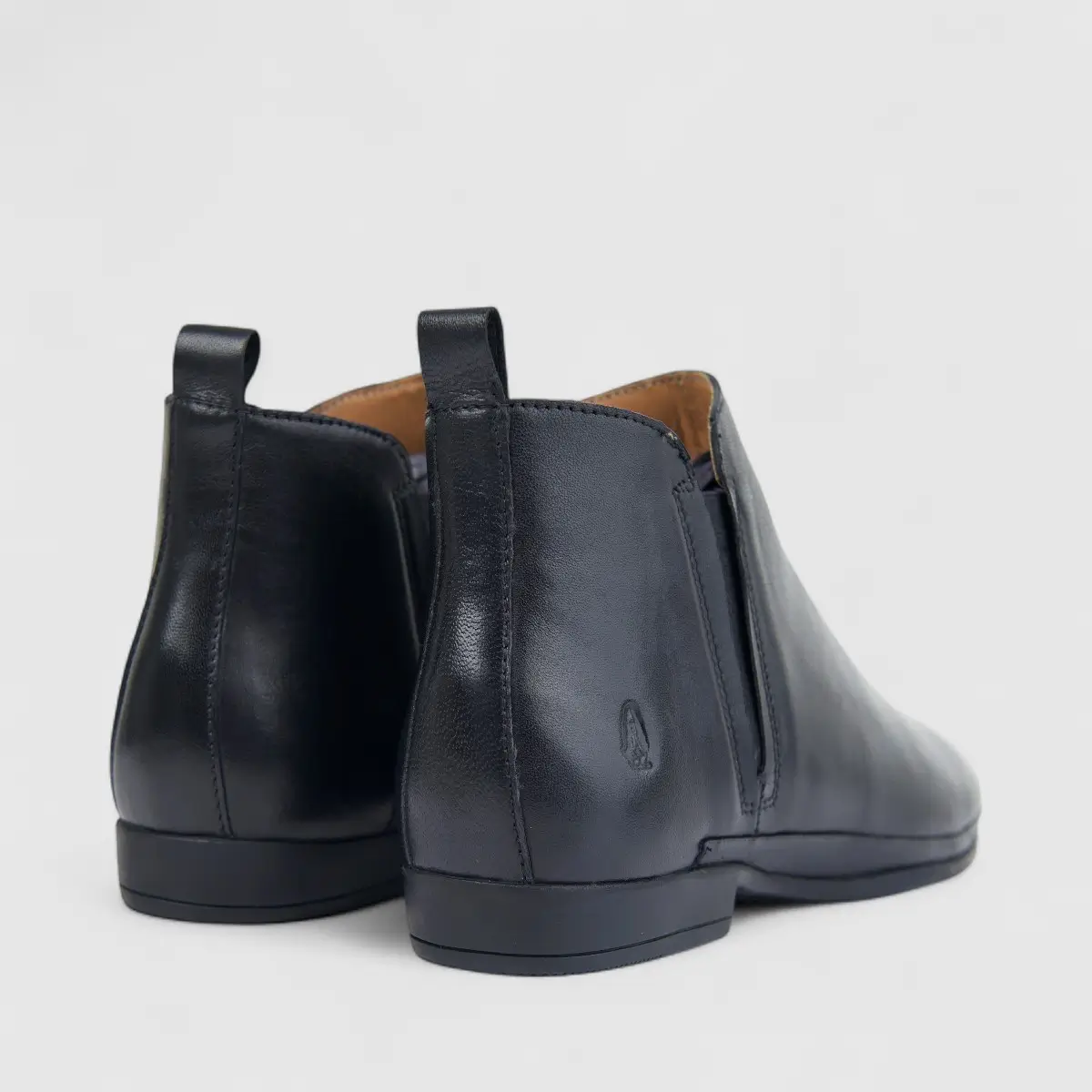 Hush Puppies Ladies Leather Ankle Boot Coraline 2 HPL01494 Black DB33 - Image 3