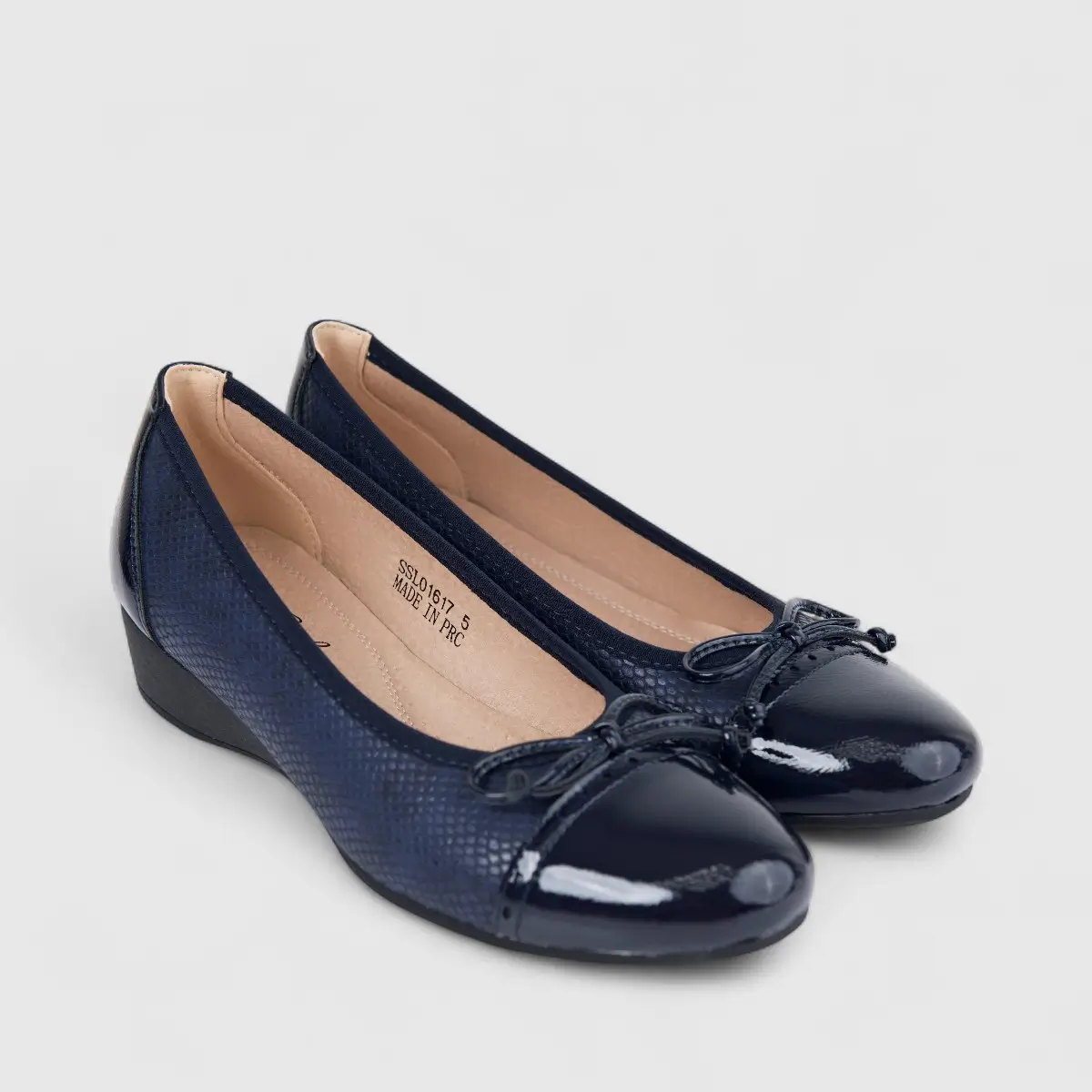 Hush Puppies Soft Style Soft Rishon Bow Ladies Comfort Wedge SSL01617 Navy SS350 - Image 2
