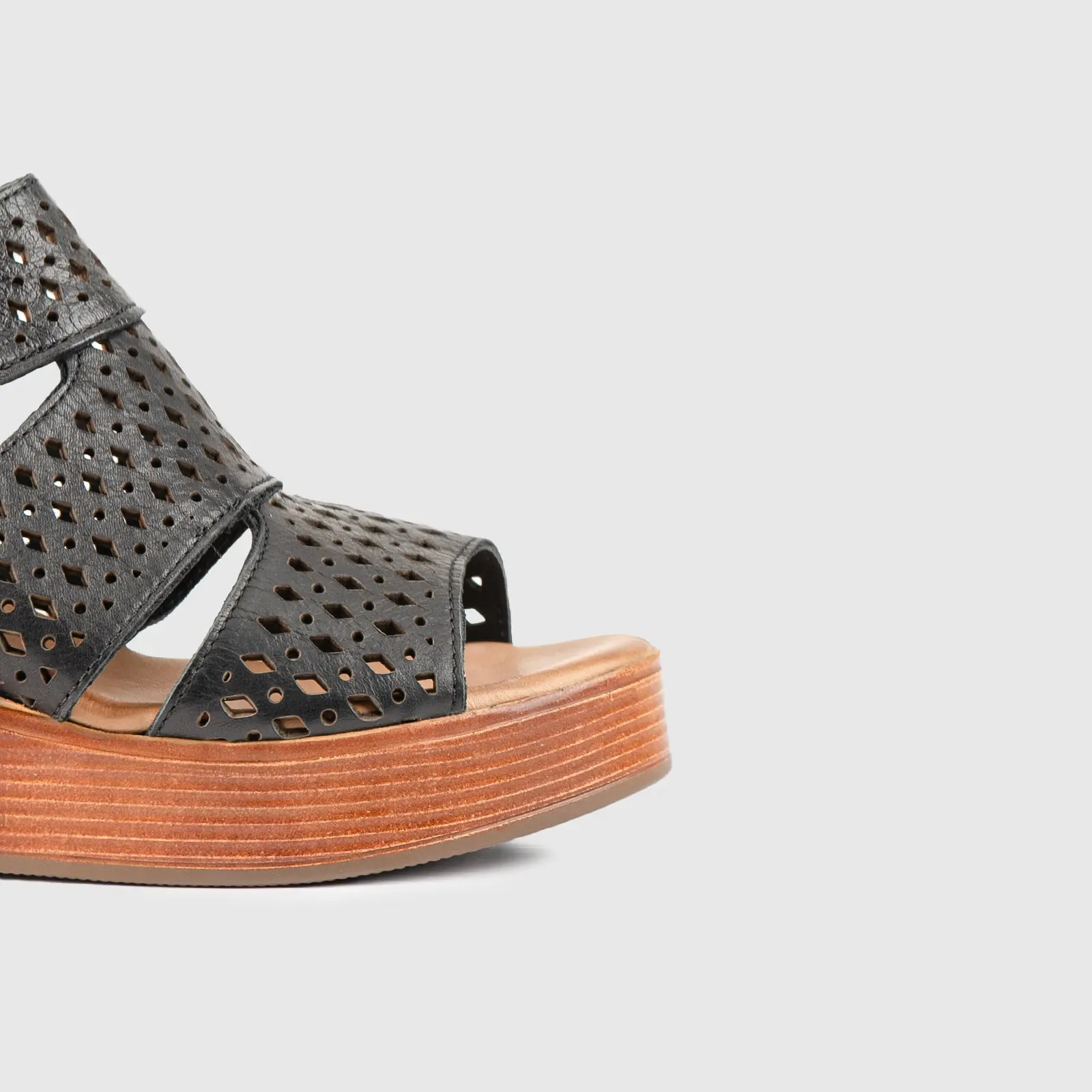 Leather Comfort Wedges Black 8386 - Image 5
