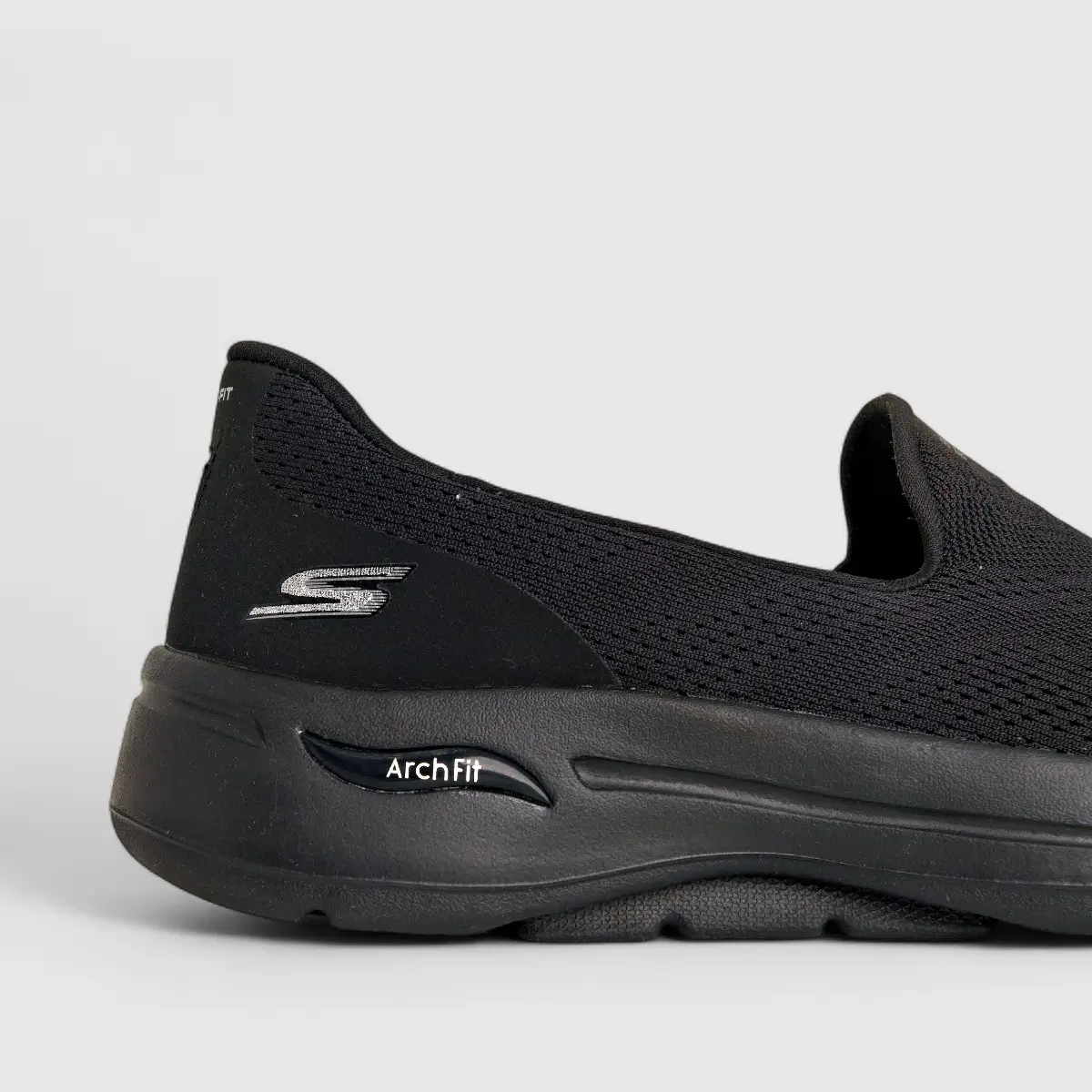 Skechers Ladies Comfort Slip On Go Walk Arch Fit 124483 Black SW96 - Image 5