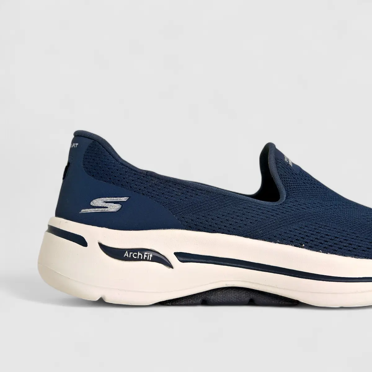Skechers Ladies Comfort Slip On Go Walk Arch Fit 124483 Navy SW97 - Image 5