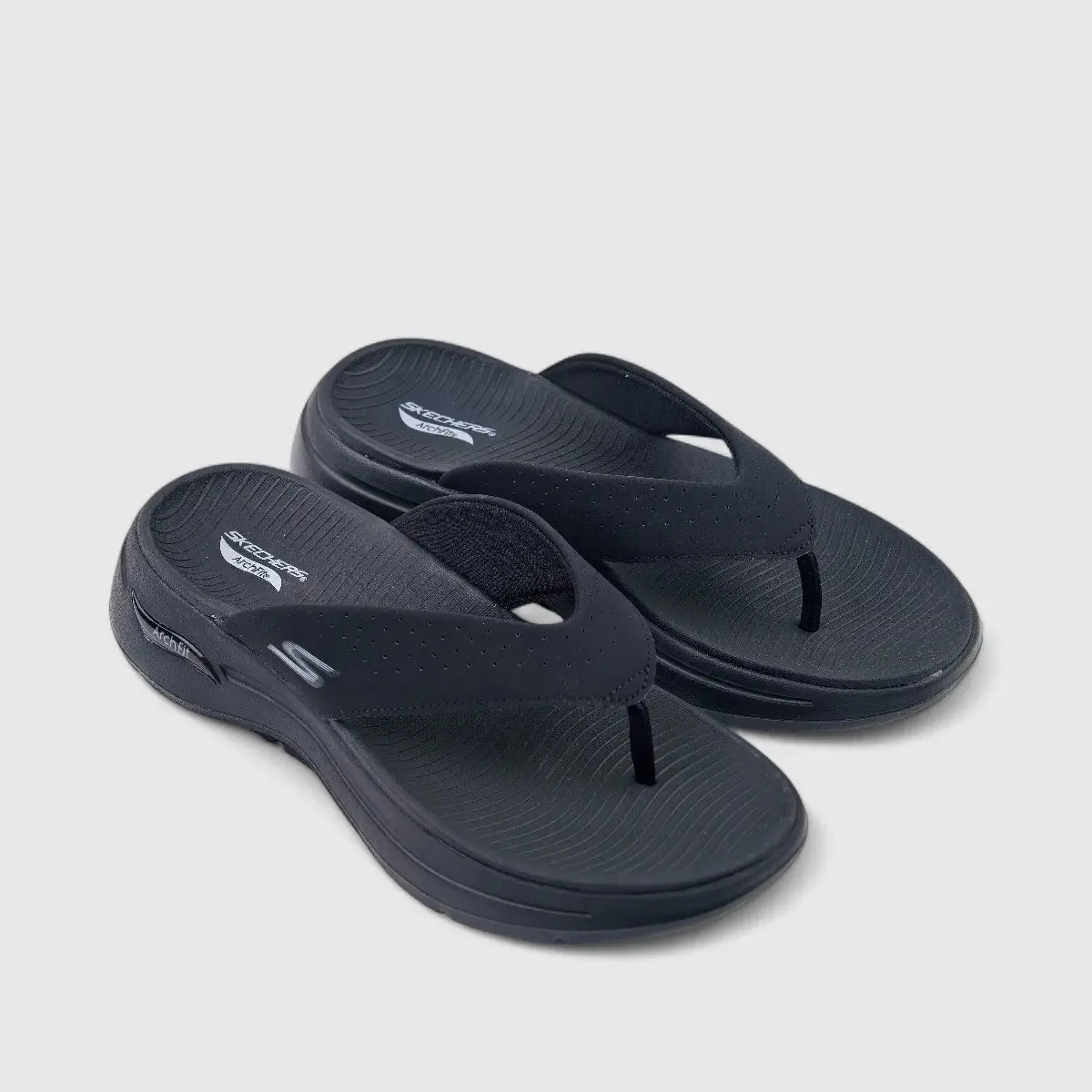 Skechers Mens Go Walk Arch Fit Sandal Black 229063 - Image 2