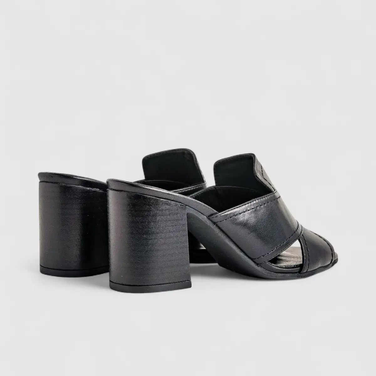 Sofia Mare Ladies Leather Comfort Push In Block Heel Sandal 11806 Black SF74 - Image 3