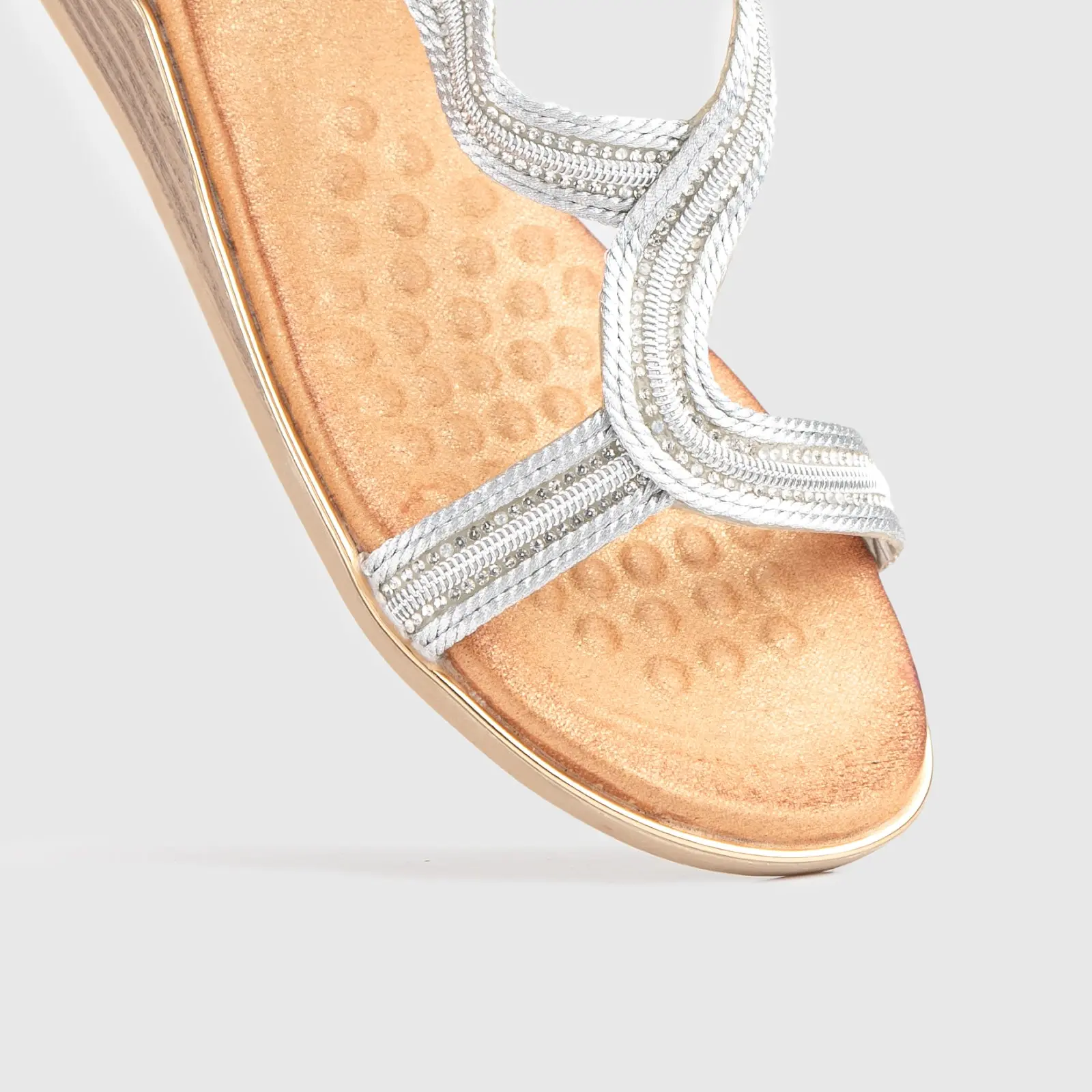 Soft Style Naila Flat Comfort Sandal Silver 01484 - Image 5